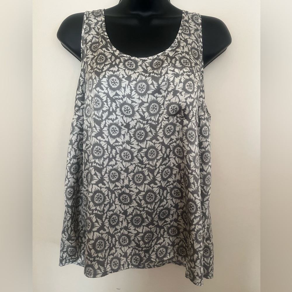 Forever 21 Green and Cream Tank